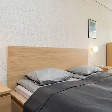 Designer 2-room Apt Quiet Centre